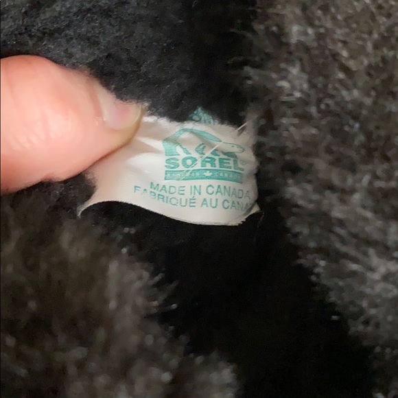 - NEW Unique Brown sorel fur boots - Picture 6 of 7